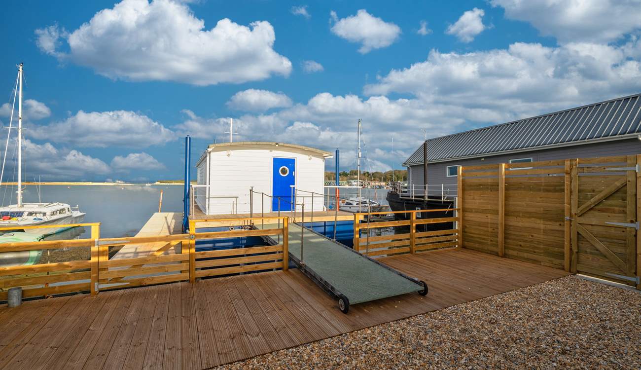 Oystercatcher is accessed over a short bridge that adapts with the tide (please take care). A ramp leads down to the pontoon where you can launch your kayak at high tide.