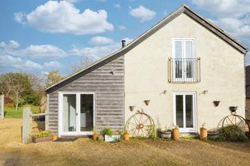 This lovely detached property in a beautiful rural location is perfect for that much needed get away