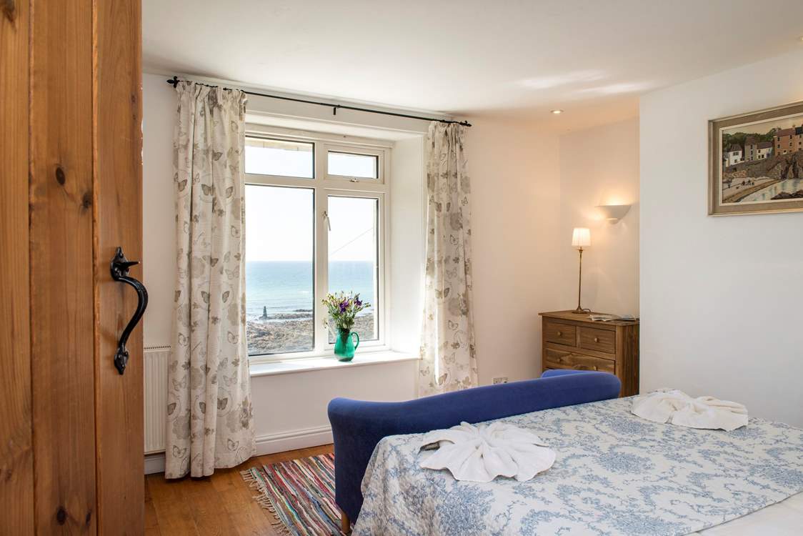 Who wouldn't want to wake up to that view?