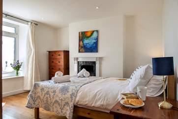 Breakfast in bed? You are on holiday after all!