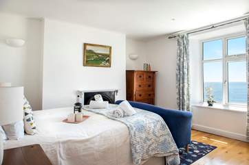 Comfortable bedroom 2 with king-size double bed.