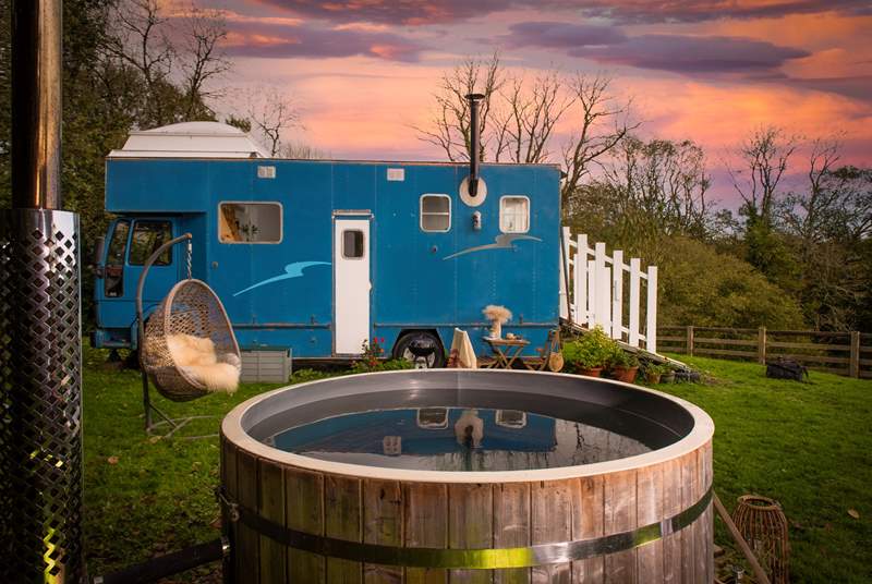 Welcome to Big Blue, our quirky hideaway situated in the most peaceful countryside setting. 