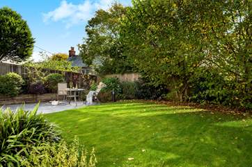 What a lovely outside space!