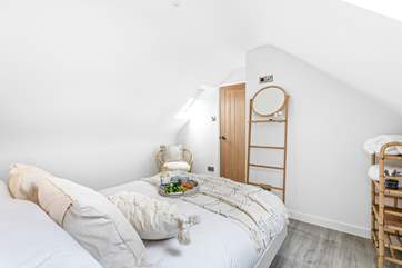 This is a wonderfully cosy room.