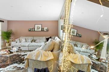 The cosy sitting-area.