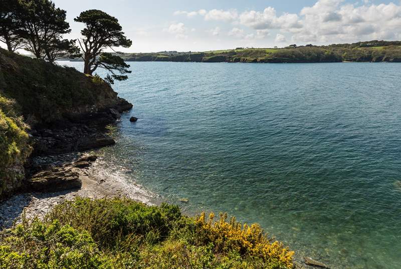 Pretty coves await to be discovered on the banks of the Helford. 