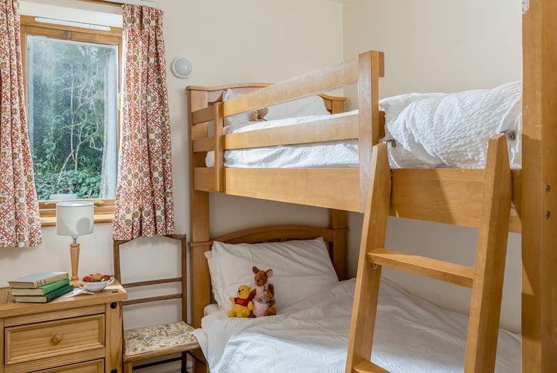 Cute bunk-beds in the second bedroom (please be aware these are only suitable for children). 
