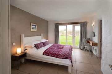 With the added benefit of an en suite bathroom, this room is a delight.