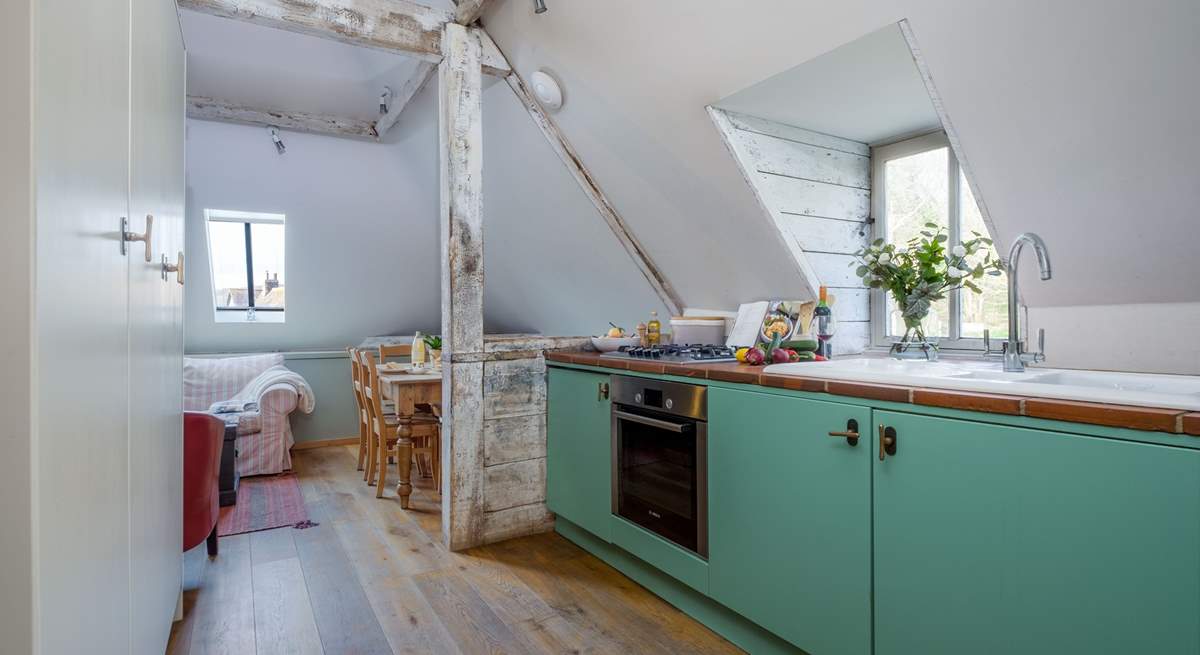 The kitchen is a great space to cook your favourite holiday meals whilst still chatting to family and friends in the open plan living area.