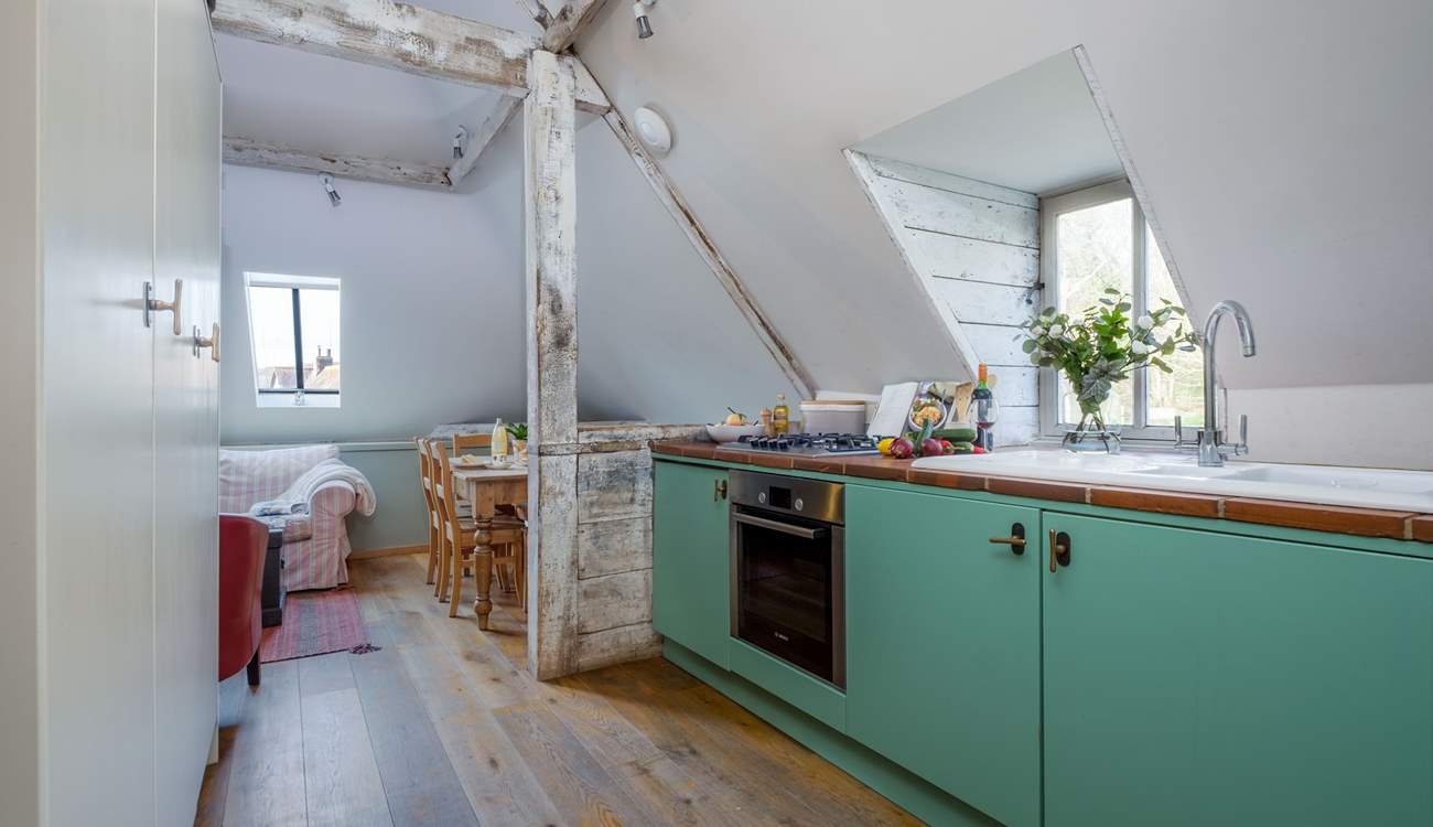 The kitchen is a great space to cook your favourite holiday meals whilst still chatting to family and friends in the open plan living area.