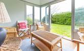 Sit and relax in the separate garden-room. - Thumbnail Image