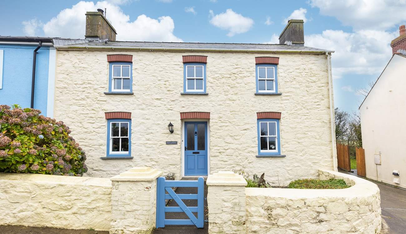 Welcome to Swn Y Mor, a delightful cottage in Trefin.