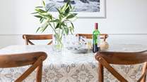 Sociable dining for family and friends. 
