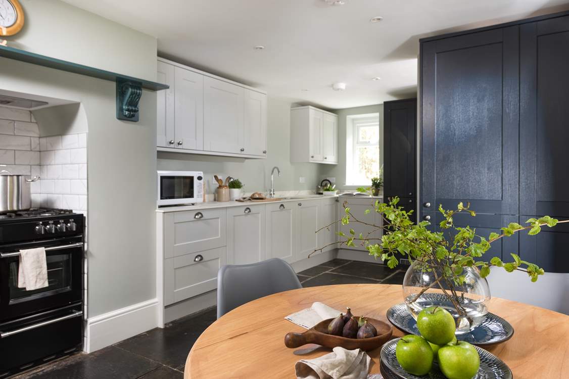The kitchen is so well equipped and the large range style cooker is perfect when catering for a crowd.