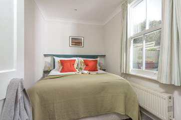 Come on in to bedroom three.