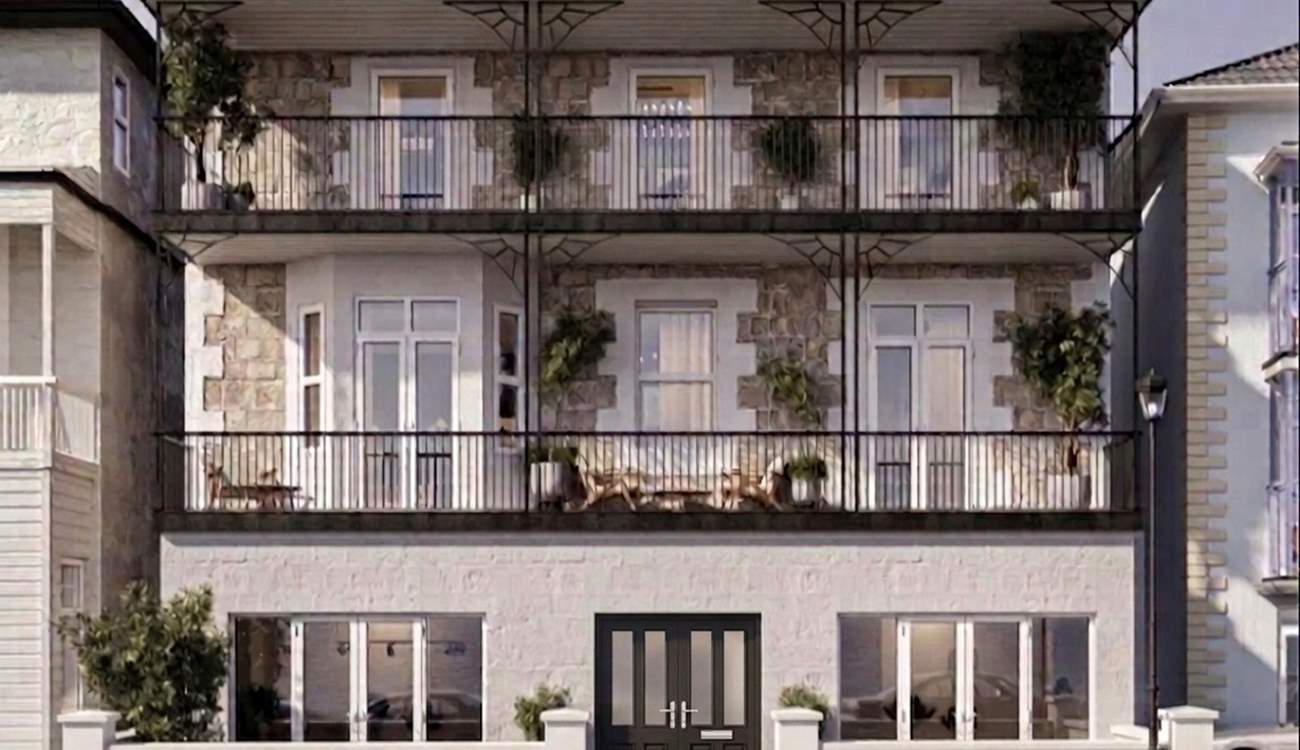 Oceanix is the top apartment on the left of the second floor. Please note there are four flights of stairs to the apartment. 