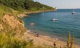 The Roseland is blessed with some fabulous coves and inlets. This is St Anthony's Head. - Thumbnail Image