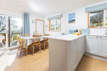 Walnut Tree Lodge is ideal for family holidays or a group of friends looking for a peaceful getaway to the Roseland.