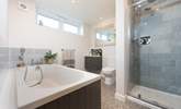 The en suite. - Thumbnail Image