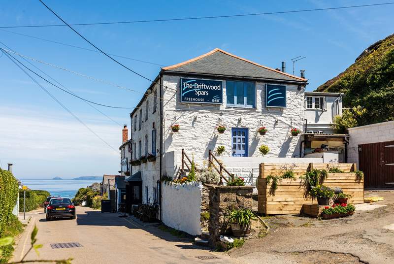 The local pub at St Agnes, The Driftwood Spars is perfect after a day on the beach.