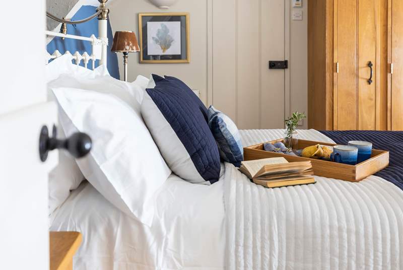 Sumptuous bed linens for a great night's sleep.