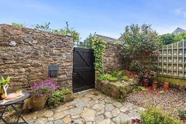 The beautiful courtyard is bustling with colour.