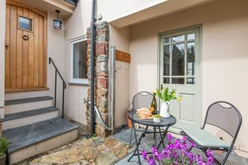 The entrance to Lantern Cottage is via four steps.