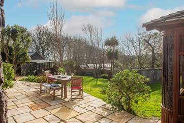 Morning coffee, afternoon tea or a pre-dinner aperitif, this is the perfect spot to enjoy the tranquility of the surrounding countryside.