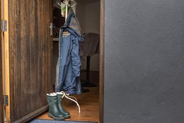 Welcome to The Coach House Apartment