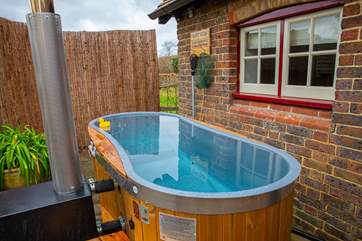 A dip in the wood-fired hot tub will melt away any stresses.