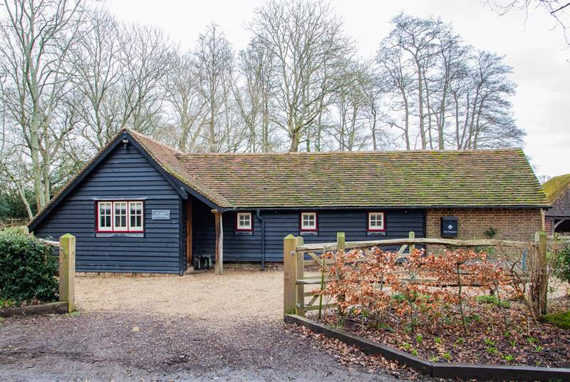 The Piggery is in a gorgeous rural setting, surrounded by trees and countryside.