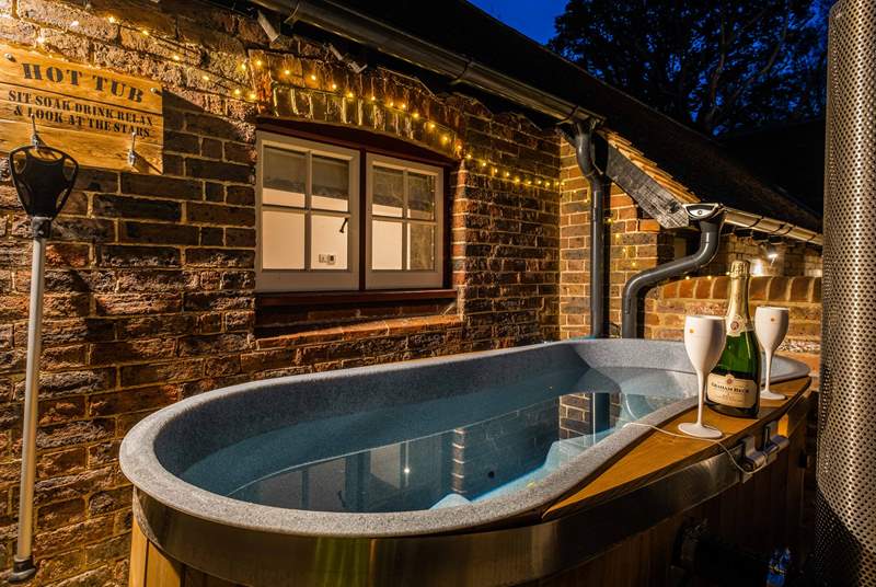 A dip in the wood-fired hot tub will melt away any stresses.