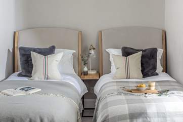 And beautifully decorated in soft pastel shades.