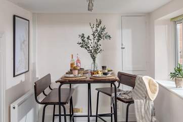 You have a gorgeous table and benches in the kitchen/diner for more informal meals.