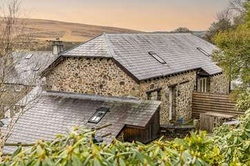 Haretor Barn is nestled in a beautiful rural spot.