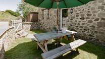 Haretor has a lovely little garden perfect for afternoon tea after a walk out across the moors.