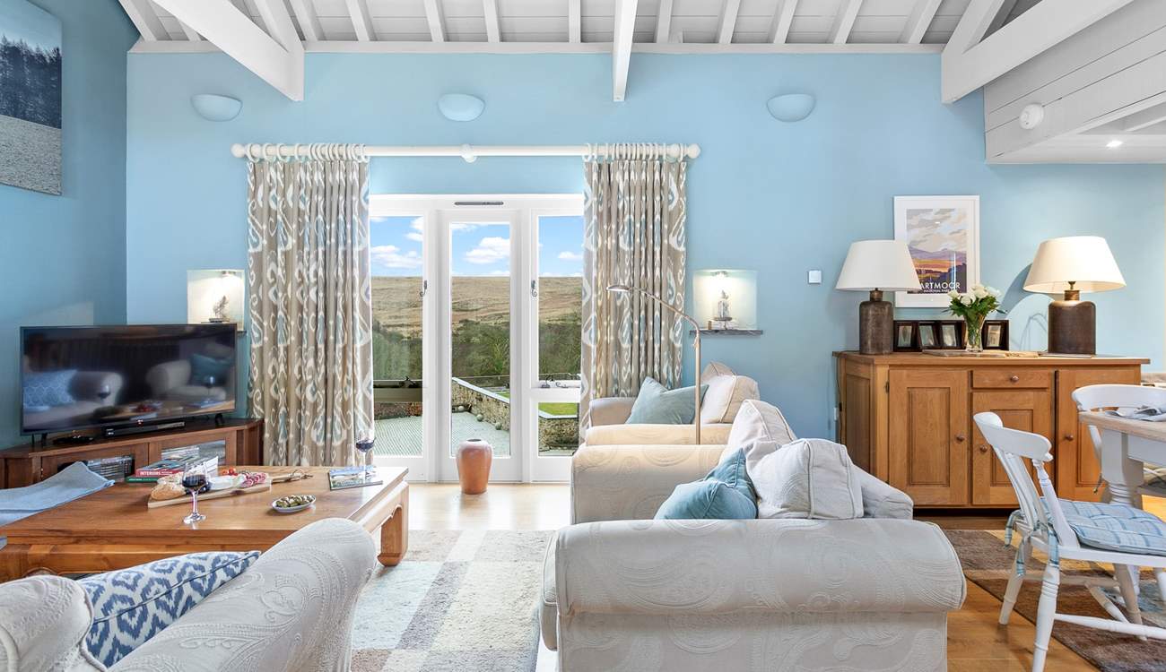 A wonderfully bright living space.