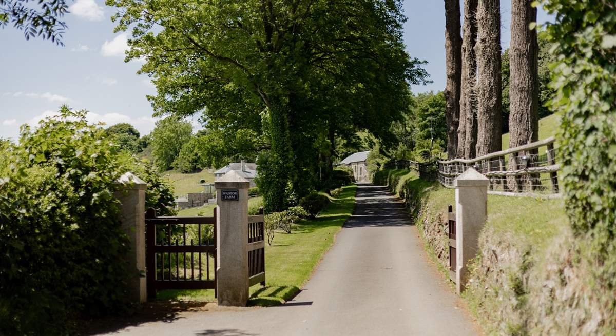 The grand entrance to Foxtor Barn.