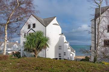 Welcome to Seaview Bay apartments, just a few minutes' stroll to the sea front.