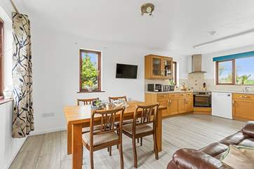 Welcome to Springfield a warm welcome awaits.
The kitchen/diner is a super homely room where everyone can gather to chat around the table.