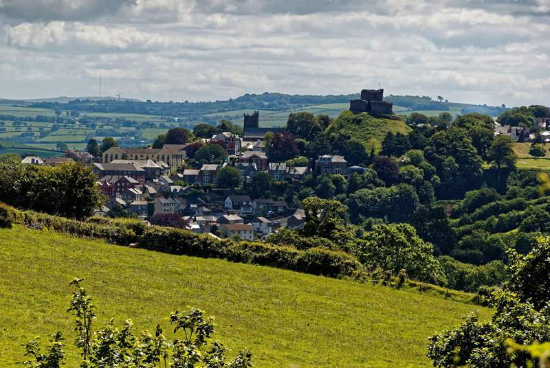 The market town of Launceston is worth a visit for its imposing castle and eclectic shops.