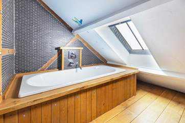 Had a long, tiring day out? Relax in this beautiful bath at the top of the cottage and gaze out at the stars.
