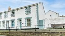 Perfectly positioned on the main street in the charming village of Hartland, welcome to Bay Tree Cottage. With the blue gate being access to your garden and side entrance through the boot-room.
