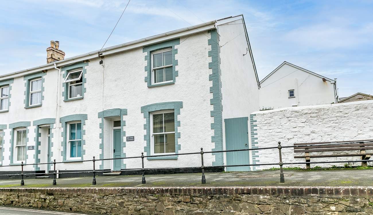 Perfectly positioned on the main street in the charming village of Hartland, welcome to Bay Tree Cottage. With the blue gate being access to your garden and side entrance through the boot-room.