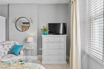 And has a TV so you can catch up with the world whilst getting ready for the day.