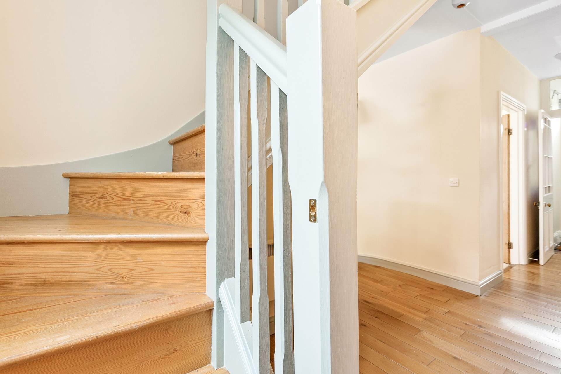 The staircase to the first floor.