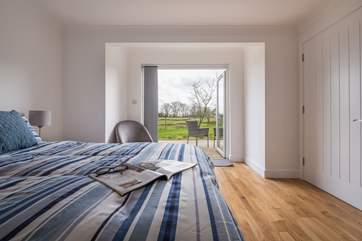 Enjoy lazy mornings in bed, open the double doors and listen to the birdsong.