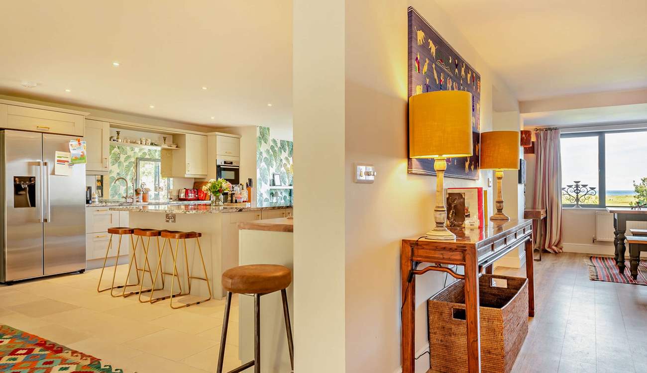 Perfect for a Pembrokeshire holiday, gorgeous spaces, beautiful beaches, Tenby close by, family attractions, good eateries and cherished time together. 