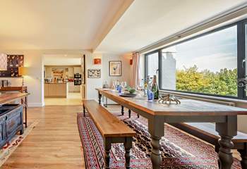 Dining with a view. So much space for everyone. 