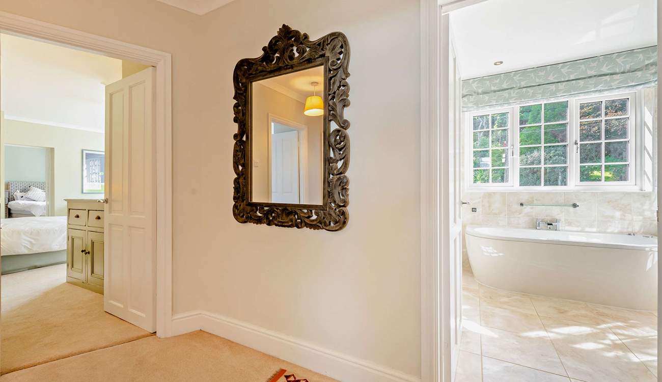 Such a sunny house with a loved filled happy vibe. 